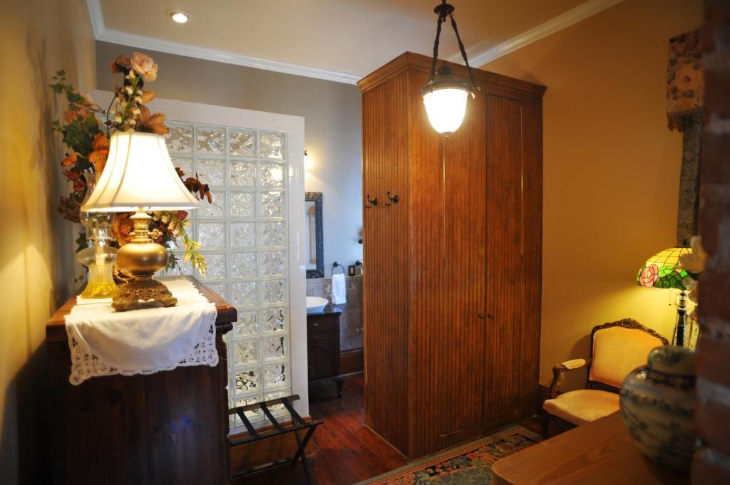 Hh Whitney House - A Bed & Breakfast On The Historic Esplanade La Nouvelle-Orléans Chambre photo