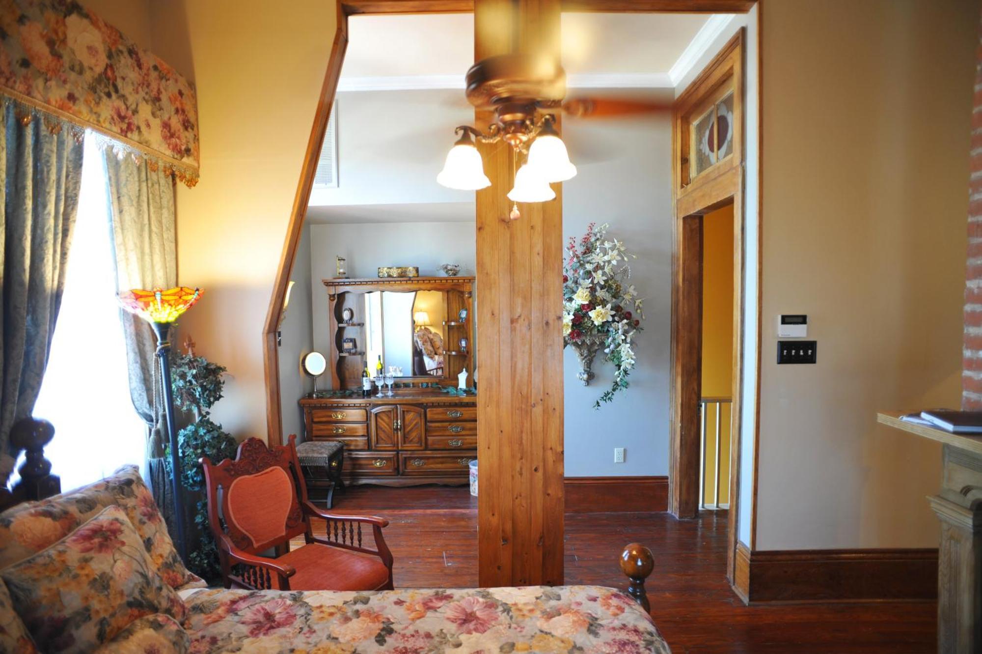 Hh Whitney House - A Bed & Breakfast On The Historic Esplanade La Nouvelle-Orléans Extérieur photo